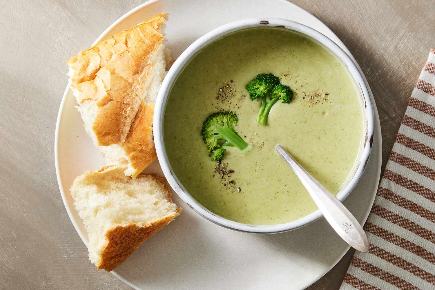 broccolisuppe-opskrift