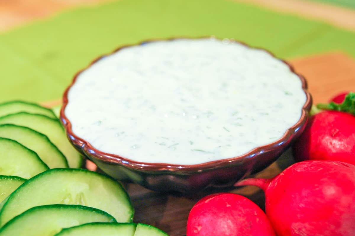 creme-fraiche-dressing-opskrift