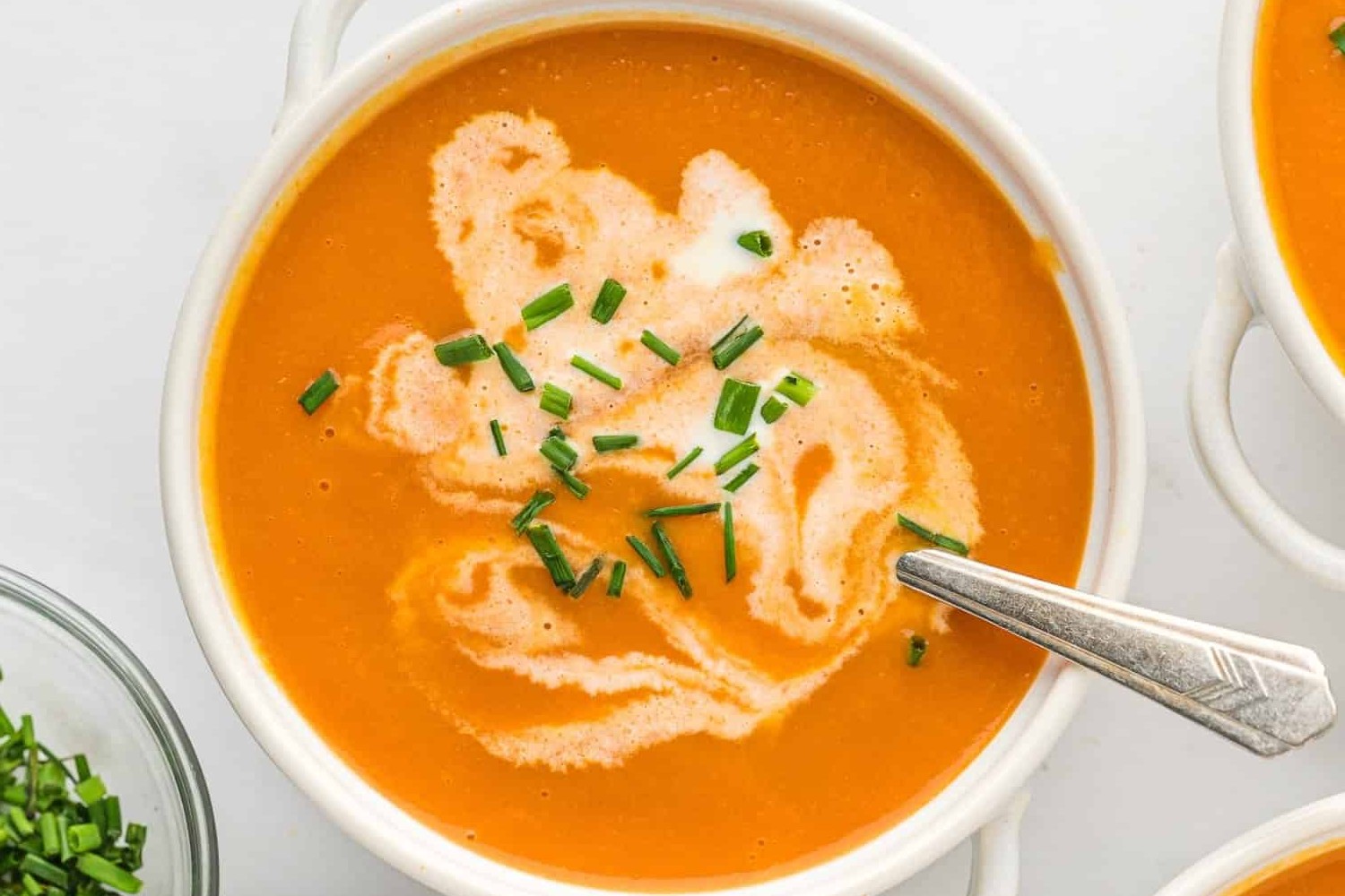 gulerodssuppe-opskrift