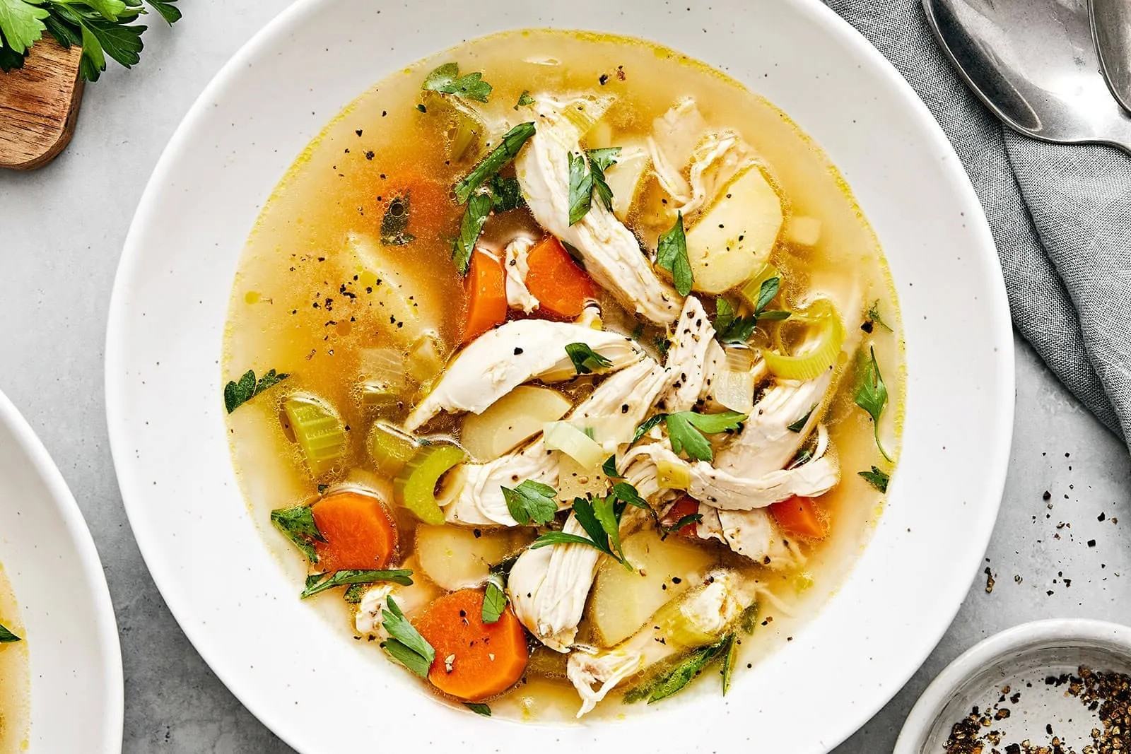 hoensekoedssuppe-opskrift
