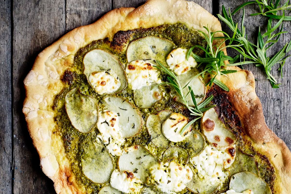 kartoffelpizza-opskrift