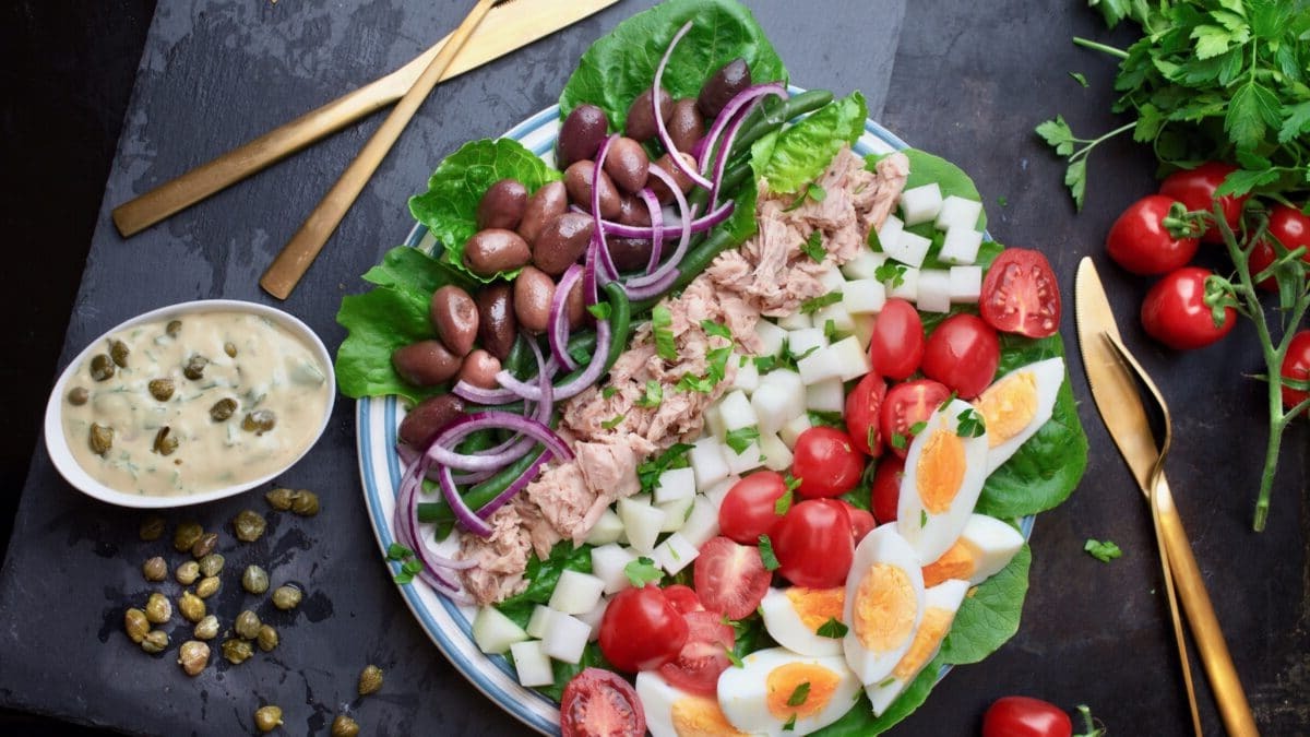 salat-nicoise-opskrift