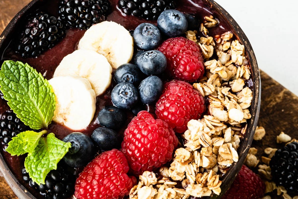 acai-bowl-opskrift