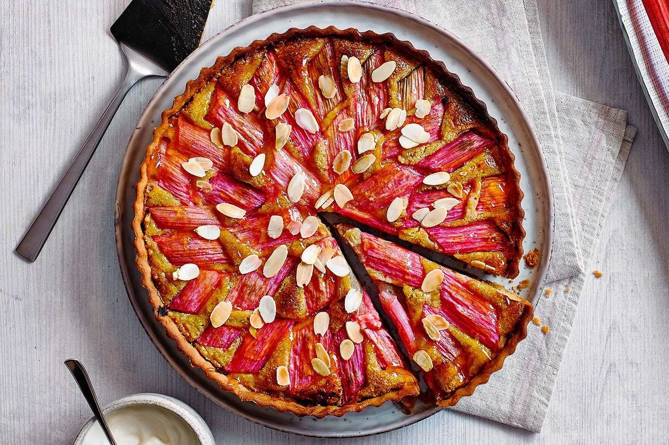 rabarbertaerte-opskrift